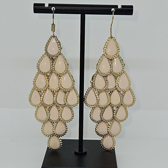 Vintage Ivory Blush Chandelier Drop Earrings Gold Tone - Picture 2 of 7